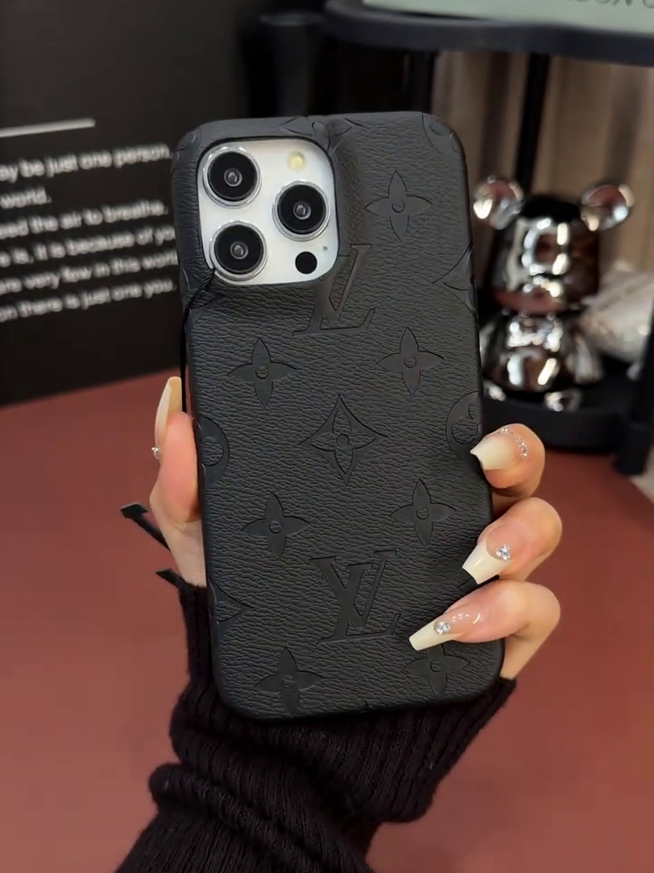 路易威登小牛皮無邊框手機殼